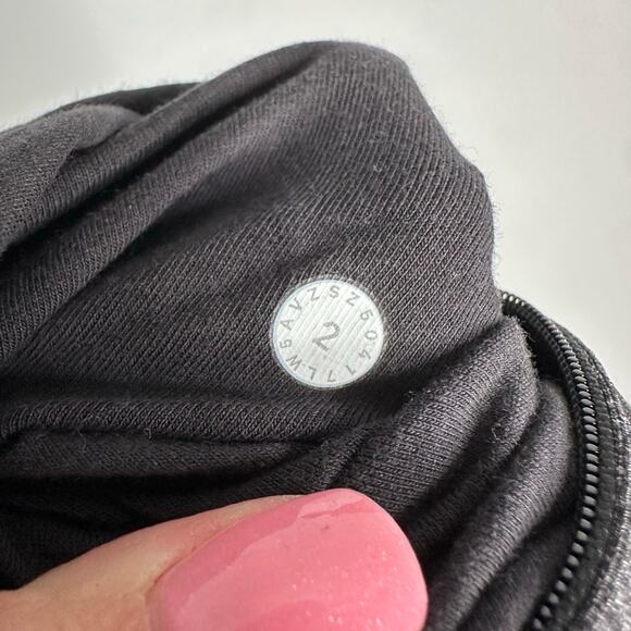 Lululemon Women's Heathered Core Dark Grey / Black Get Going Jogger 28.5" Size 2 - Picture 10 of 10